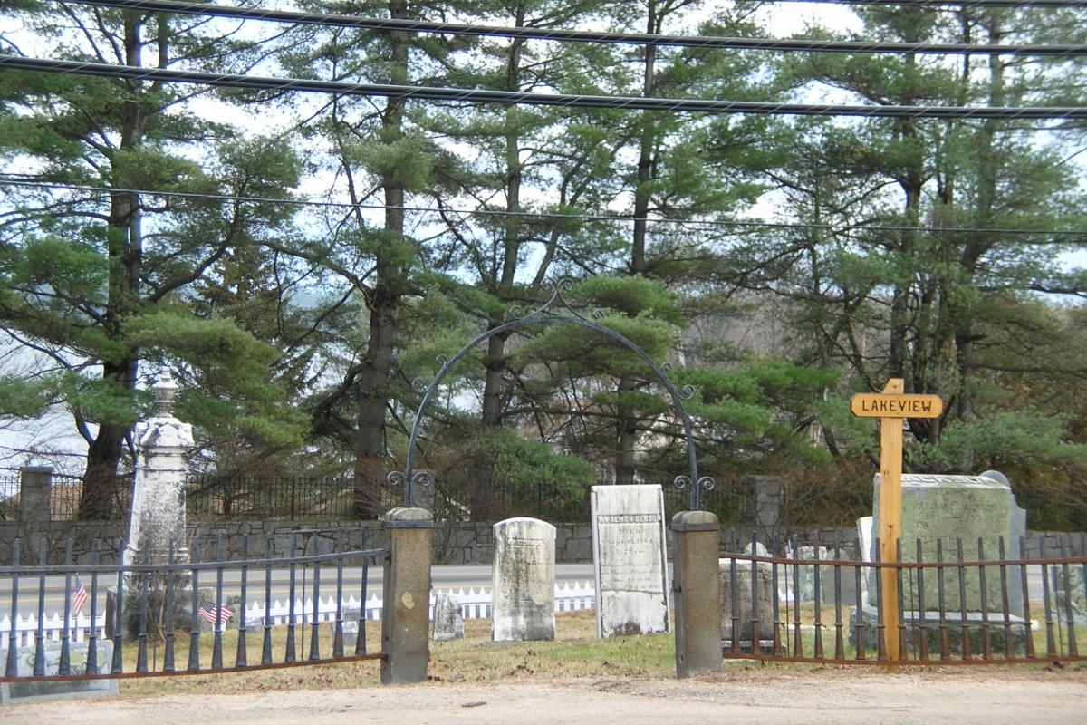 Lake View Cemetery, Main Street